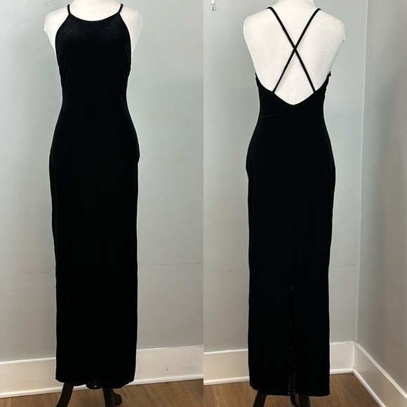 Hot Kiss Dresses & Skirts - Vintage Y2K Hot Kiss Back Velvet Maxi Dress Sz S